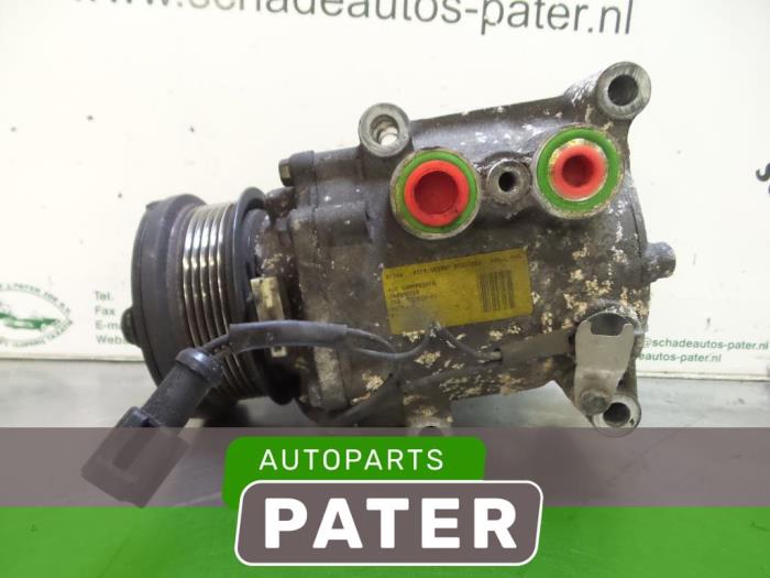 Usagé Pompe clim Ford Focus 1 1.8 TDdi Prix € 15,75 Règlement à la marge proposé par Autoparts Pater