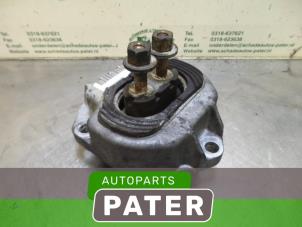 Used Gearbox mount Jeep Grand Cherokee (WK/WK2) 3.0 CRD V6 24V Price € 78,75 Margin scheme offered by Autoparts Pater