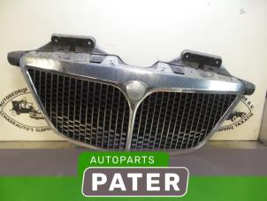Used Grille Lancia Phedra 2.0 16V Price € 42,00 Margin scheme offered by Autoparts Pater