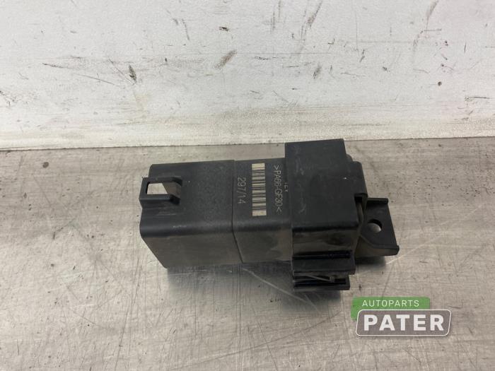 Begagnade Relä Volkswagen Polo V (6R) 1.4 TDI DPF BlueMotion technology Pris € 15,75 Marginaltabell erbjuds av Autoparts Pater