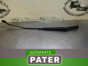 Used Front wiper arm Volkswagen Polo V (6R) 1.4 TDI DPF BlueMotion technology Price € 26,25 Margin scheme offered by Autoparts Pater
