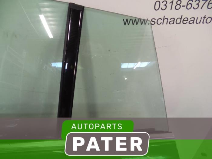 Usados Ventanilla triangular izquierda detrás BMW 5 serie Gran Turismo (F07) 520d 16V Precio € 52,50 Norma de margen ofrecido por Autoparts Pater