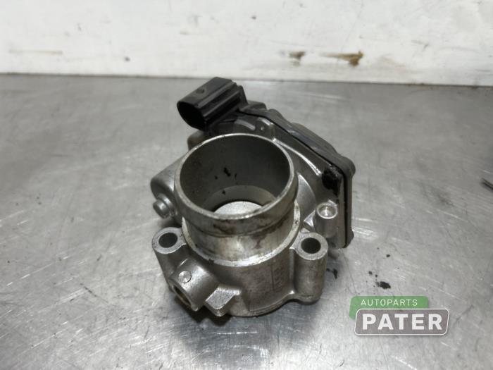 Używane Przepustnica Ford Focus 3 Wagon 1.0 Ti-VCT EcoBoost 12V 125 Cena € 31,50 Procedura marży oferowane przez Autoparts Pater