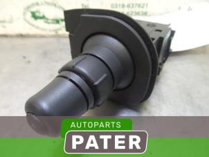 Used Light switch Renault Scénic II (JM) 1.5 dCi 100 Price € 42,00 Margin scheme offered by Autoparts Pater