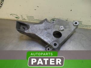 Used Engine mount BMW 1 serie (E87/87N) 118d 16V Price € 52,50 Margin scheme offered by Autoparts Pater