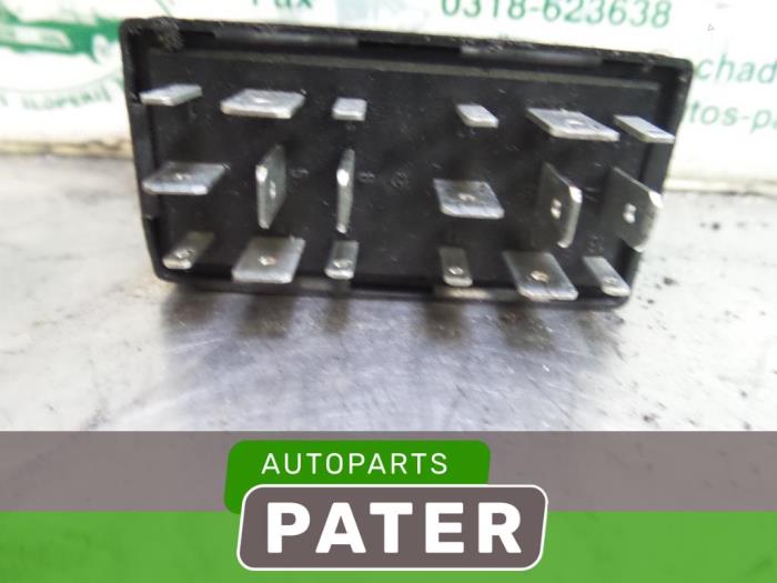 Used Skoda Fabia (6Y5) 1.9 TDi Glow plug relay 4B0919471A Autoparts