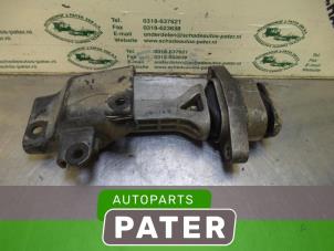 Used Gearbox mount Hyundai i20 1.4i 16V Price € 42,00 Margin scheme offered by Autoparts Pater