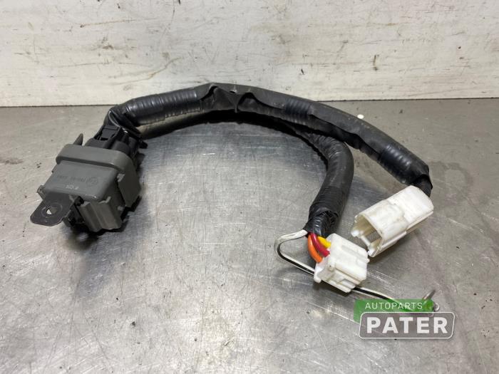Begagnade Relä Peugeot 107 1.0 12V Pris € 21,00 Marginaltabell erbjuds av Autoparts Pater