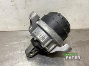 Motorlager van een BMW 5 serie Gran Turismo (F07) 520d 16V 2015