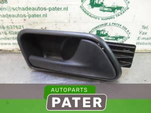 Used Door handle 2-door, right Volkswagen Caddy III (2KA,2KH,2CA,2CH) 1.6 TDI 16V Price € 31,76 Inclusive VAT offered by Autoparts Pater
