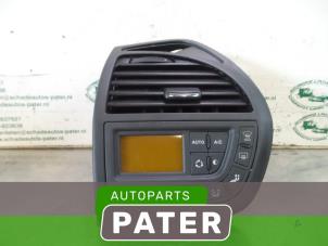 Usados Panel Climatronic Citroen C4 Picasso (UD/UE/UF) 1.8 16V Precio € 78,75 Norma de margen ofrecido por Autoparts Pater