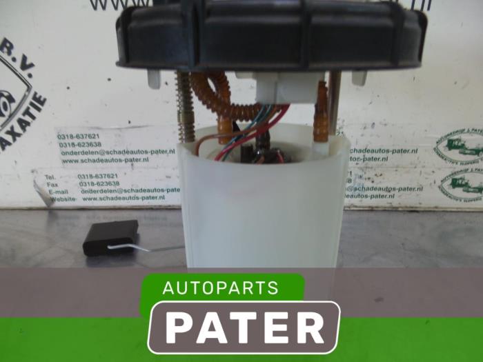 Begagnade Bensinpump Citroen C4 Picasso (UD/UE/UF) 1.8 16V Pris € 21,00 Marginaltabell erbjuds av Autoparts Pater