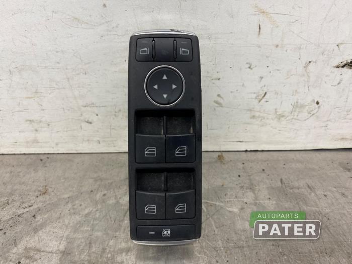Używane Przelacznik combi okienny Mercedes E (W212) E-250 CGI 16V BlueEfficiency Cena € 21,00 Procedura marży oferowane przez Autoparts Pater