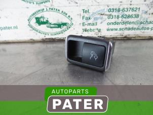 Gebrauchte Schalter Mercedes E (W212) E-250 CGI 16V BlueEfficiency Preis € 21,00 Margenregelung angeboten von Autoparts Pater