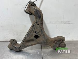 Used Front wishbone, right Mercedes Vito (639.6) 2.2 109 CDI 16V Price € 44,47 Inclusive VAT offered by Autoparts Pater