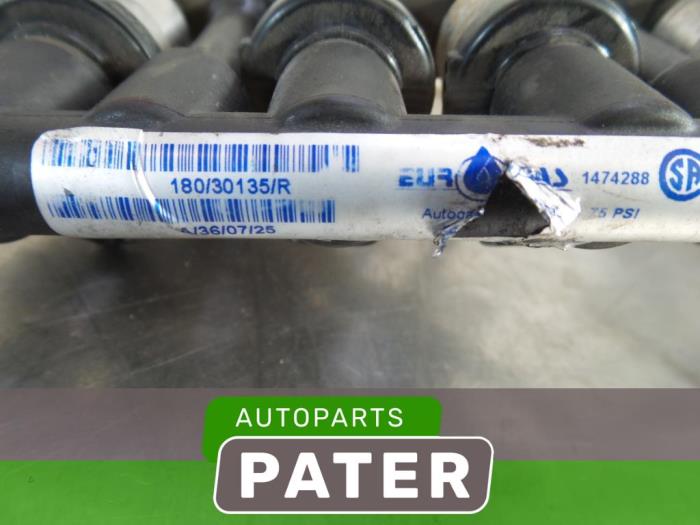 Used Peugeot Partner/Ranch Combispace 1.6 16V LPG distributor - 1474288 ...