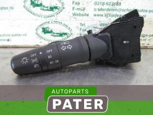 Używane Przelacznik swiatel Nissan Almera Tino (V10M) 1.8 16V Cena € 42,00 Procedura marży oferowane przez Autoparts Pater