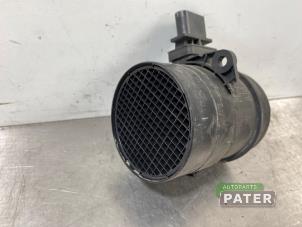 Usagé Compteur de masse d'air Volkswagen Transporter T5 1.9 TDi Prix € 12,71 Prix TTC proposé par Autoparts Pater