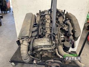 Motor van een Mercedes-Benz E (W211) 3.2 E-320 CDI 24V 2004