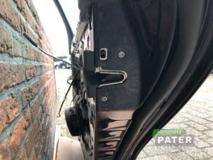 Używane Mechanizm blokady drzwi prawych tylnych wersja 4-drzwiowa Mercedes E (W211) 3.2 E-320 CDI 24V Cena € 31,50 Procedura marży oferowane przez Autoparts Pater