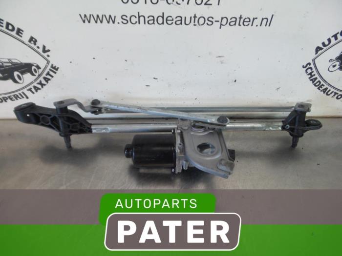 Wiper motor + mechanism from a BMW 3 serie (F30) 316i 1.6 16V 2013