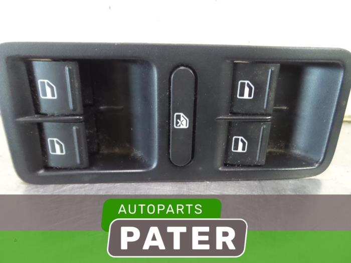 Multi-functional window switch from a Volkswagen Polo V (6R) 1.2 TDI 12V BlueMotion 2012