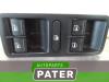 Multi-functional window switch from a Volkswagen Polo V (6R) 1.2 TDI 12V BlueMotion 2012