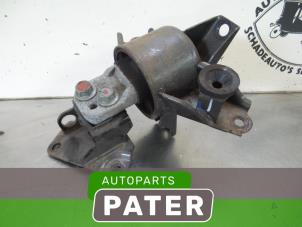 Used Gearbox mount Hyundai i30 Crosswagon (WWH) 1.4 CVVT 16V Price € 52,50 Margin scheme offered by Autoparts Pater