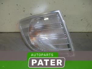 Used Indicator, right Mercedes Vito (638.0) 2.2 CDI 108 16V Price € 12,71 Inclusive VAT offered by Autoparts Pater
