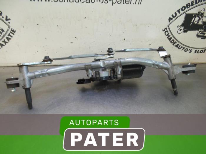 Wiper motor + mechanism from a Citroën DS3 Cabrio (SB) 1.2 12V PureTech 82 2013
