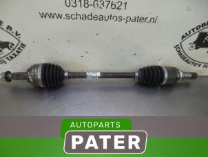 Used Front drive shaft, left Renault Clio III (BR/CR) 1.2 16V 75 Hi-Flex Price € 52,50 Margin scheme offered by Autoparts Pater