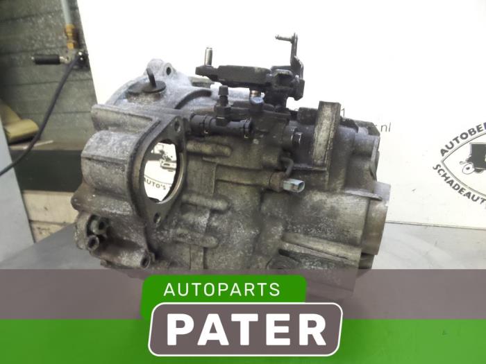 Gearbox from a Audi A3 (8P1) 2.0 TDI 16V 2008