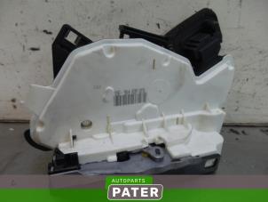 Used Rear door lock mechanism 4-door, left Volkswagen Polo V (6R) 1.2 12V Price € 31,50 Margin scheme offered by Autoparts Pater