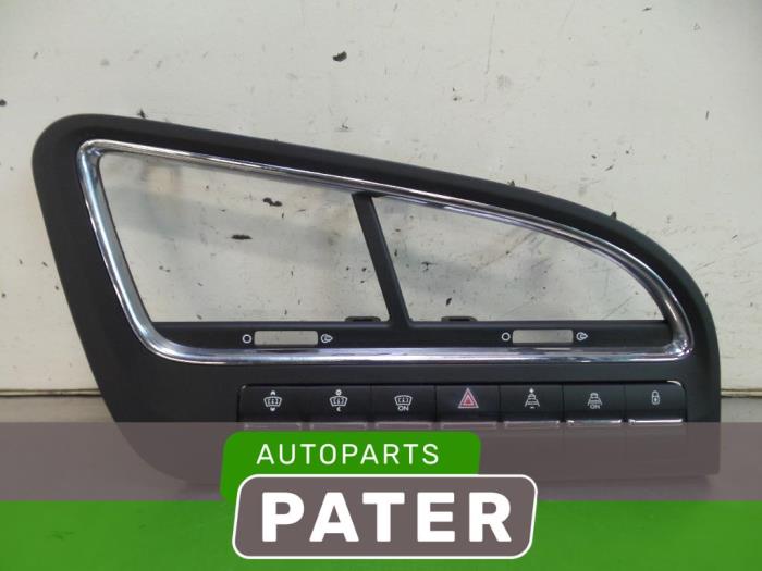 Gebrauchte Schalter Peugeot 5008 I (0A/0E) 1.6 HDiF 16V Preis € 42,00 Margenregelung angeboten von Autoparts Pater