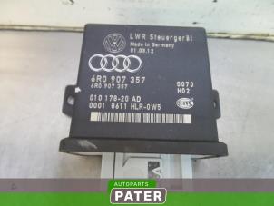 Używane Sterownik oswietlenia Volkswagen Polo V (6R) 1.2 TSI Cena € 42,00 Procedura marży oferowane przez Autoparts Pater