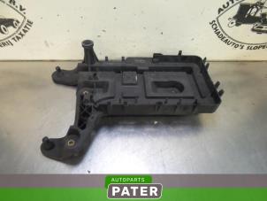 Used Battery box Volkswagen Beetle (16AB) 1.2 TSI Price € 21,00 Margin scheme offered by Autoparts Pater