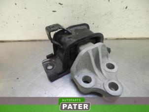 Used Engine mount Opel Combo (Corsa C) 1.3 CDTI 16V Price € 21,00 Margin scheme offered by Autoparts Pater