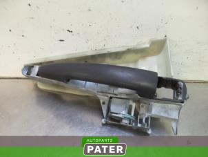 Used Rear door handle 4-door, right Fiat Scudo (270) 1.6 D Multijet Price € 50,82 Inclusive VAT offered by Autoparts Pater