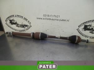 Used Front drive shaft, right Renault Clio IV Estate/Grandtour (7R) 0.9 Energy TCE 12V Price € 52,50 Margin scheme offered by Autoparts Pater