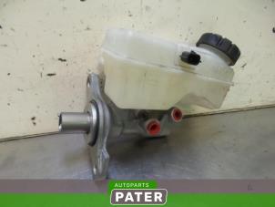 Used Master cylinder Renault Clio IV Estate/Grandtour (7R) 0.9 Energy TCE 12V Price € 52,50 Margin scheme offered by Autoparts Pater
