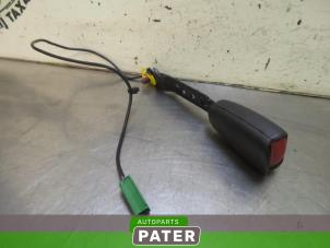 Used Front seatbelt buckle, left Volvo V70 (BW) 2.5 T 20V Price € 42,00 Margin scheme offered by Autoparts Pater