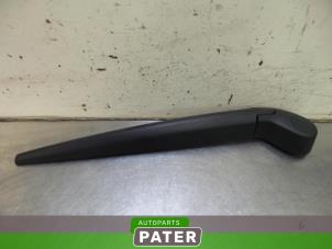 Used Rear wiper arm Volvo V70 (BW) 2.5 T 20V Price € 26,25 Margin scheme offered by Autoparts Pater