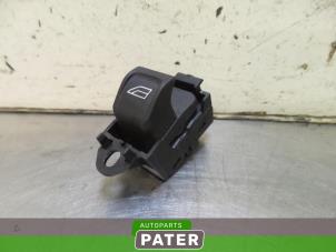 Used Electric window switch Volvo V70 (BW) 2.5 T 20V Price € 10,50 Margin scheme offered by Autoparts Pater