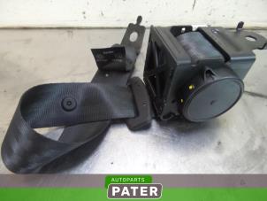 Used Rear seatbelt, right Renault Clio IV Estate/Grandtour (7R) 0.9 Energy TCE 12V Price € 52,50 Margin scheme offered by Autoparts Pater