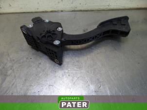 Used Accelerator pedal Toyota Prius Plus (ZVW4) 1.8 16V Price € 78,75 Margin scheme offered by Autoparts Pater