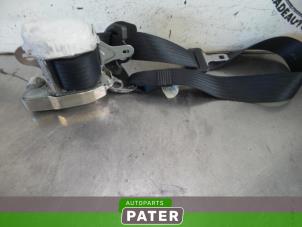 Gebrauchte Sicherheitsgurt rechts vorne Peugeot 107 1.0 12V Preis € 21,00 Margenregelung angeboten von Autoparts Pater