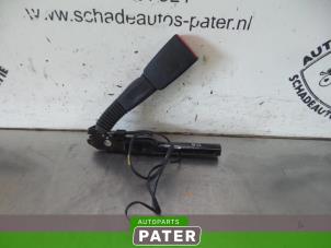 Used Seatbelt tensioner, right BMW 4 serie (F32) 418d 2.0 16V Price € 63,00 Margin scheme offered by Autoparts Pater
