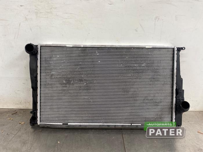Używane Chlodnica BMW 3 serie (E93) 330d 24V Cena € 31,50 Procedura marży oferowane przez Autoparts Pater