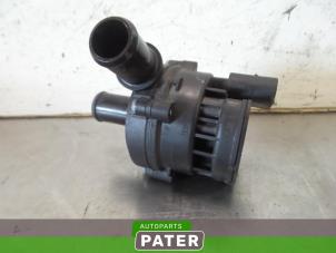 Used Additional water pump Renault Laguna III Estate (KT) 2.0 Turbo 16V Price € 63,00 Margin scheme offered by Autoparts Pater