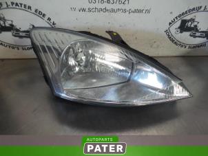 Used Headlight, right Ford Focus 1 Wagon 1.8 TDdi Price € 21,00 Margin scheme offered by Autoparts Pater
